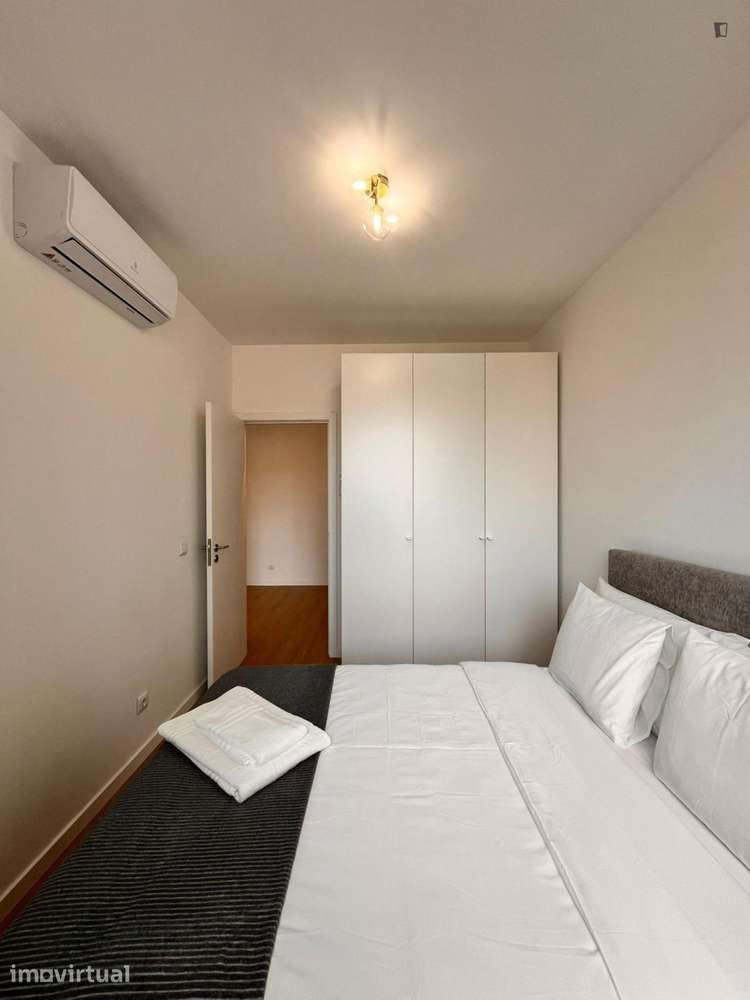 Apartamento com 1 quartos - localizado em Santo Ildefonso Porto - Grande imagem: 3/34
