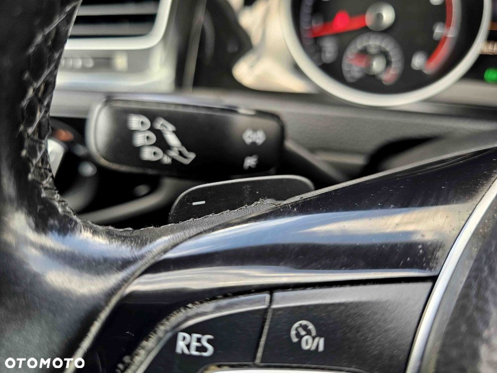 Volkswagen Golf 1.4 TSI BMT ACT Highline DSG - 28