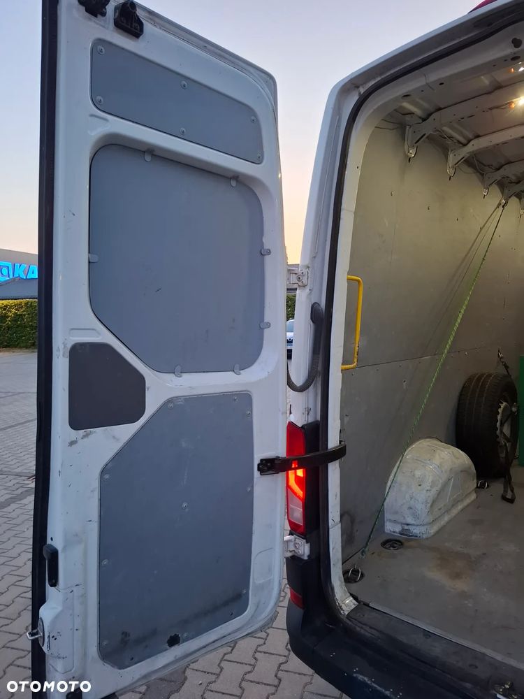 Volkswagen Crafter - 10