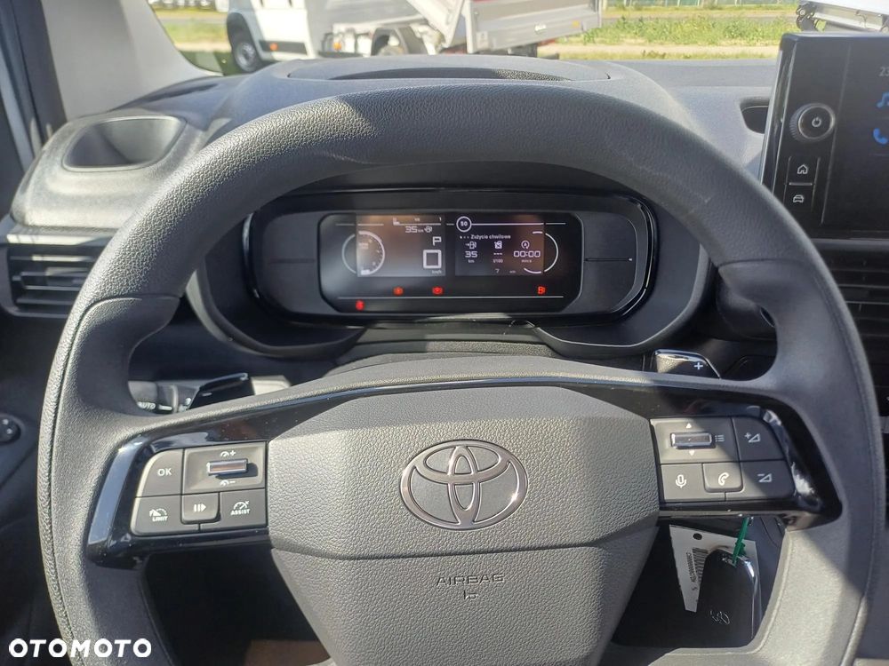 Toyota Proace City - 16