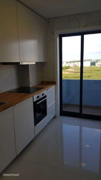 T3 renovado | 2 varandas | Cozinha equipada | São Mamede de Infesta - Grande imagem: 2/12