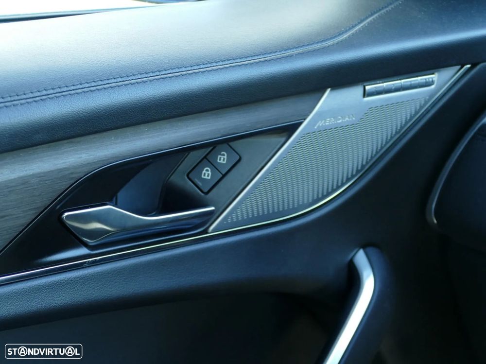 Jaguar F-Pace 2.0 P400e AWD R-Dynamic S - 37