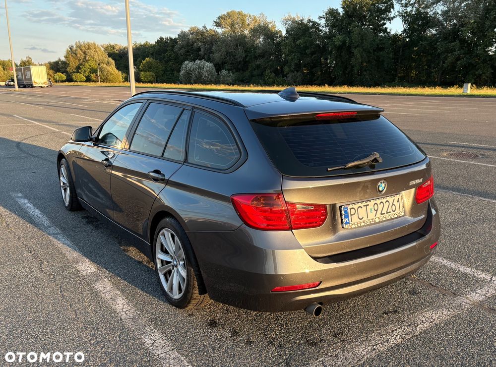 BMW Seria 3 318d - 3