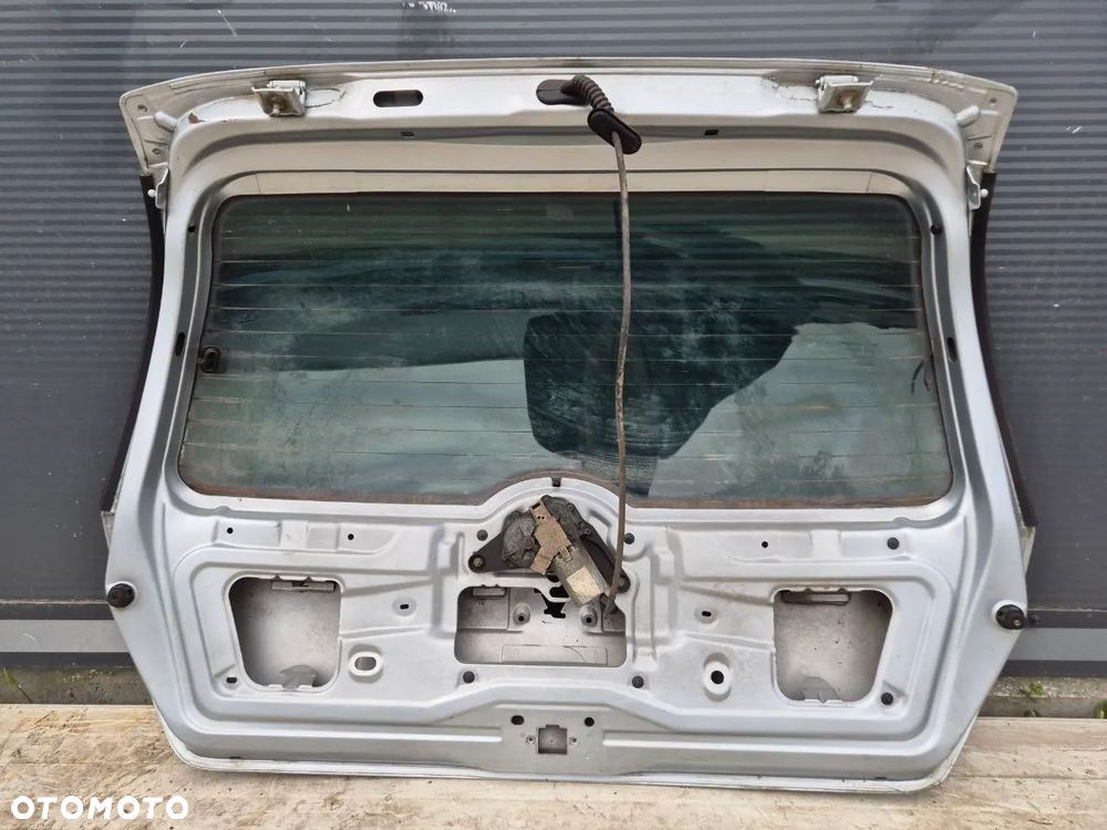 KLAPA SZYBA, TYLNIA, TYŁ RENAULT CLIO II 2 - 20