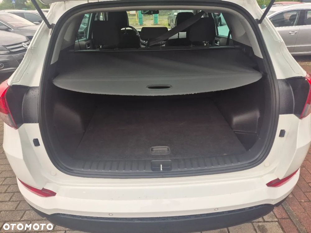 Hyundai Tucson 1.6 GDI BlueDrive Comfort 2WD - 9
