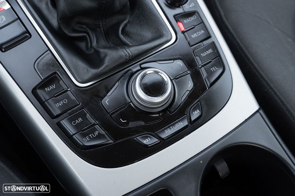 Audi A4 2.0 TDI Advance - 35