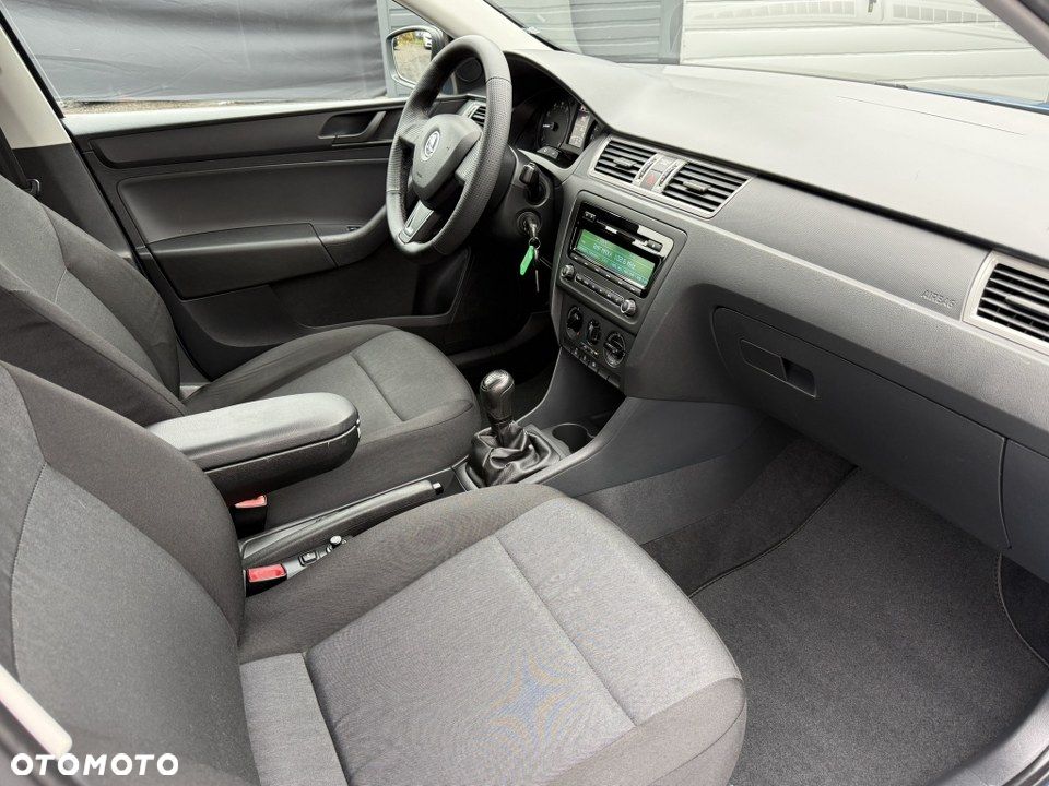 Skoda RAPID 1.2 TSI Drive - 29