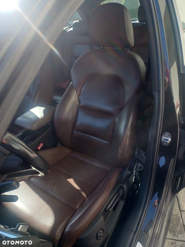 Audi A4 Avant 2.0 TDI DPF Ambition - 5