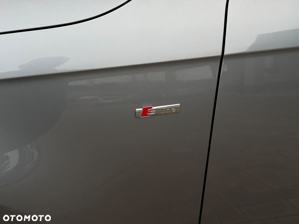 Audi A4 Avant 2.0 TDI Quattro Sport S tronic - 30