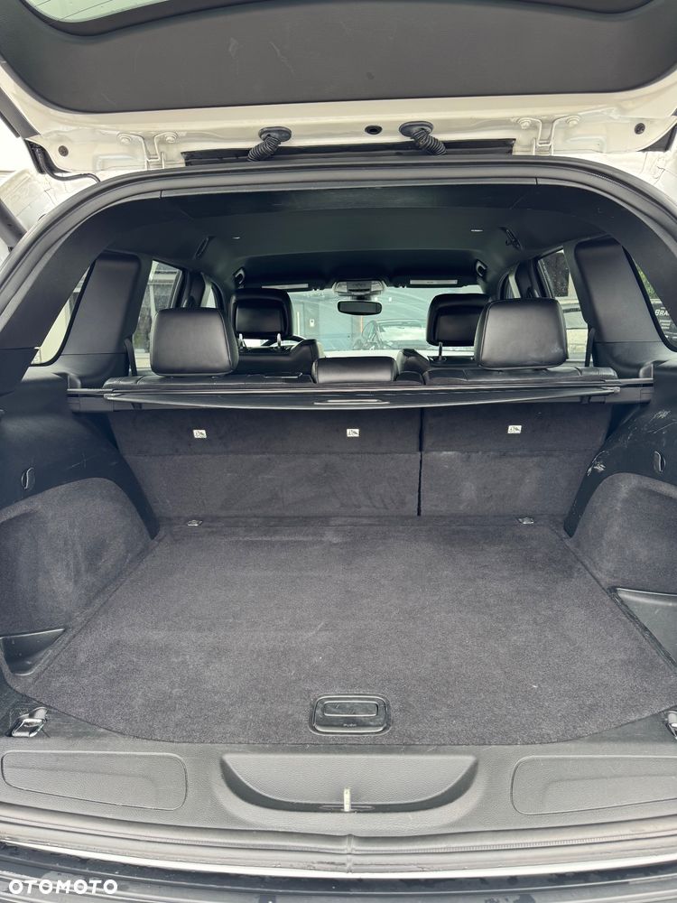 Jeep Grand Cherokee - 14