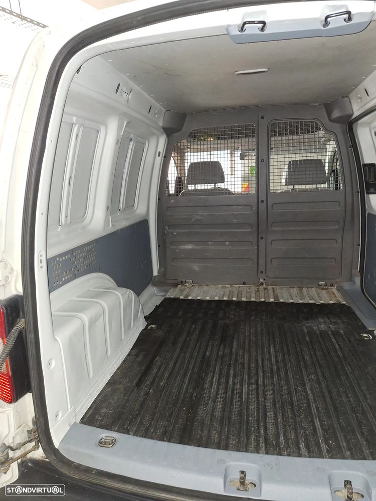 VW Caddy - 13