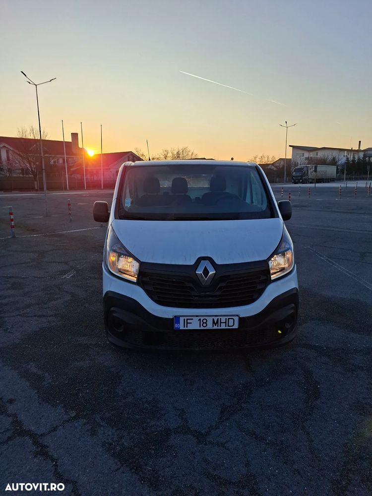 Renault TRAFIC - 1