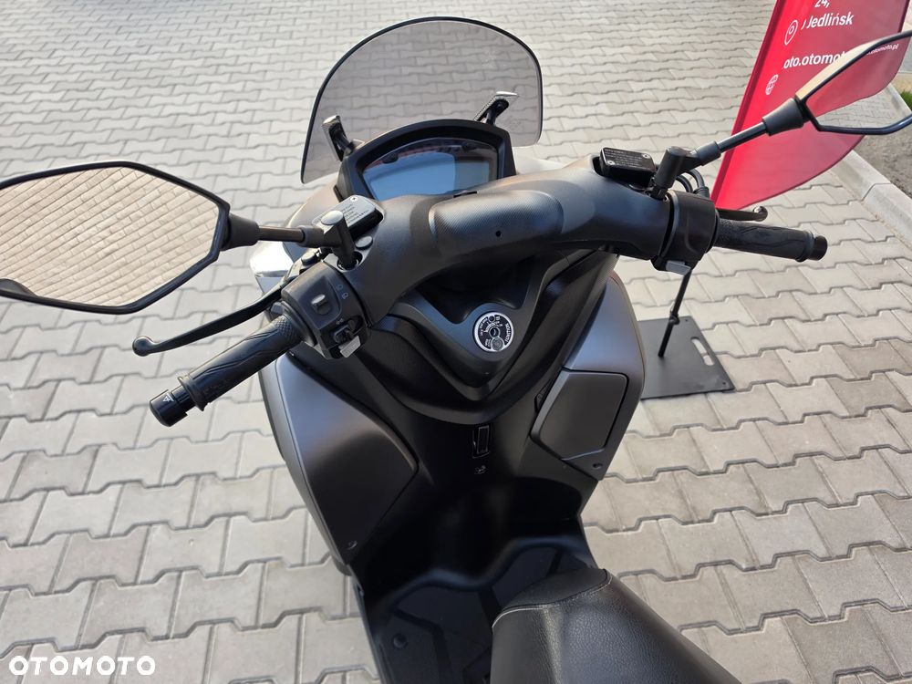 Yamaha Tricity - 6