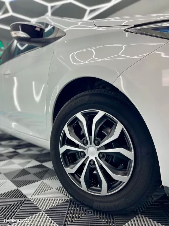 Renault Zoe (c/ Bateria) 41 kwh Life - 5