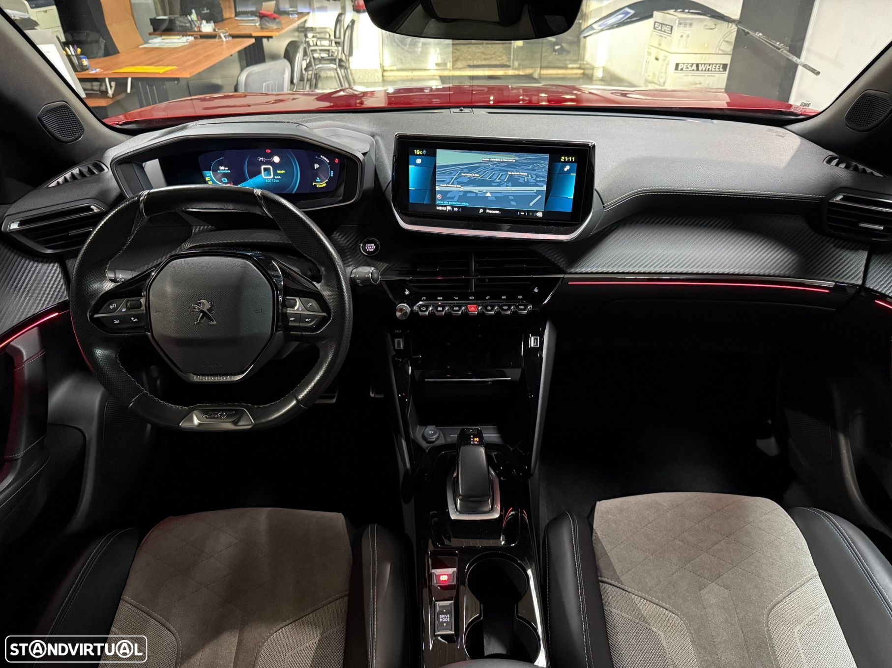 Peugeot e-2008 50 kWh GT - 16