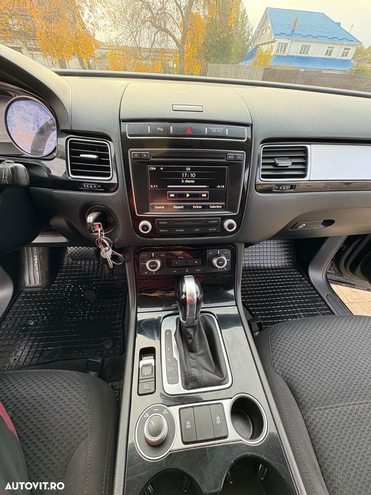 Volkswagen Touareg 3.0 V6 TDI BMT - 8