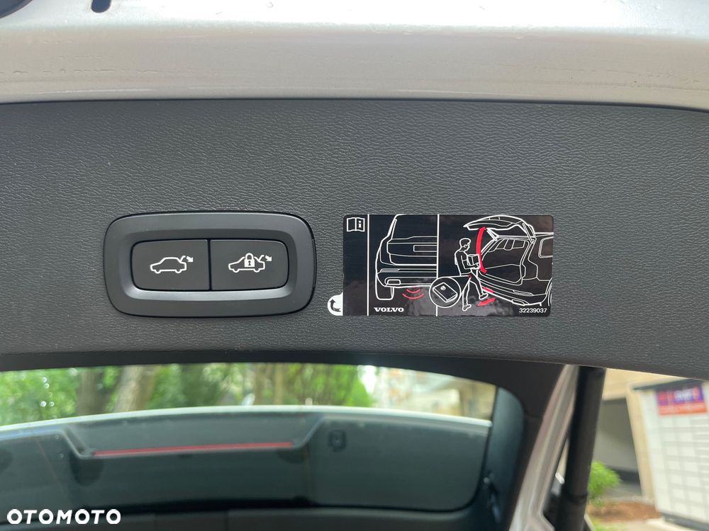 Volvo XC 40 D3 Momentum Pro - 13