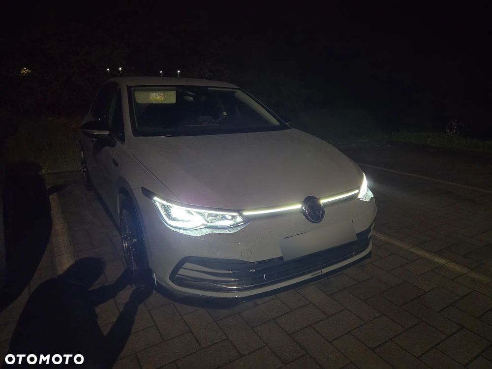 Volkswagen Golf 1.5 eTSI EVO Style DSG - 30