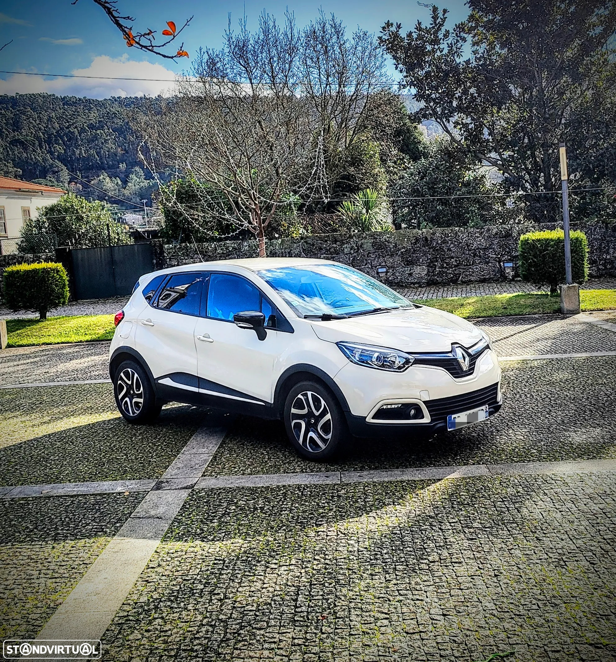 Renault Captur ENERGY TCe 120 EDC Luxe - 3