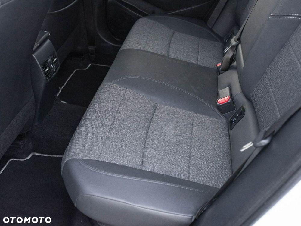 Toyota Corolla - 25