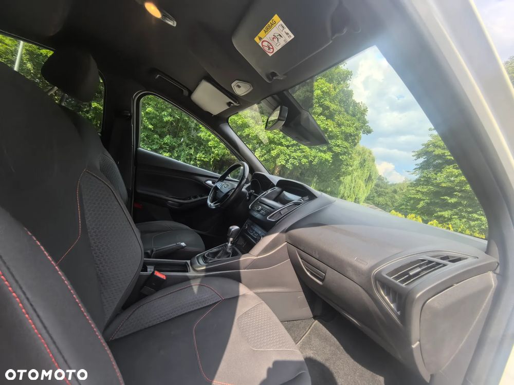 Ford Focus 1.0 EcoBoost ST-Line ASS - 33