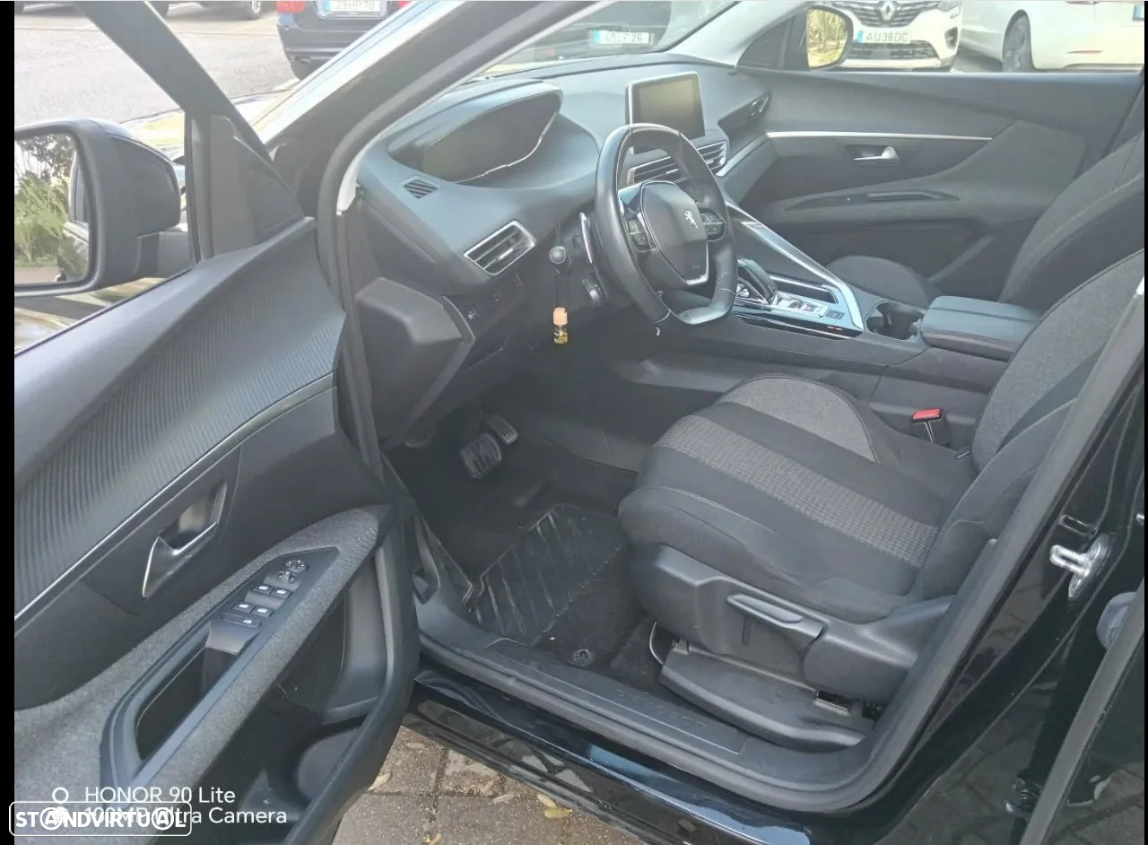 Peugeot 3008 BlueHDi 130 Stop & Start EAT8 Allure - 4