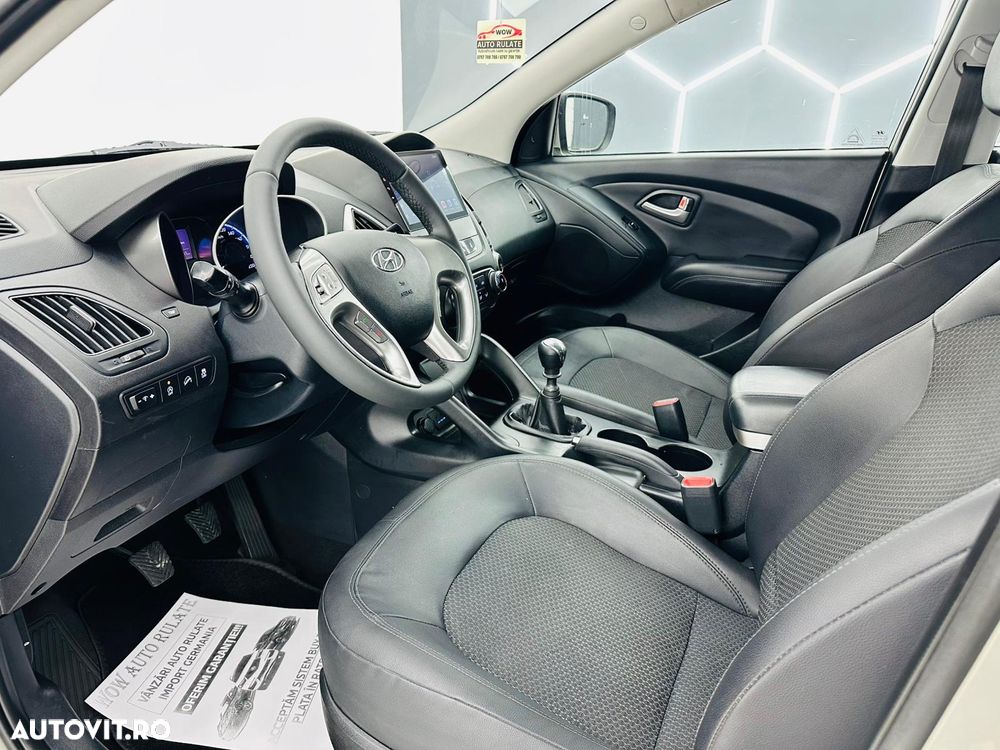 Hyundai ix35 1.7 CRDI 2WD blue Finale Gold - 11