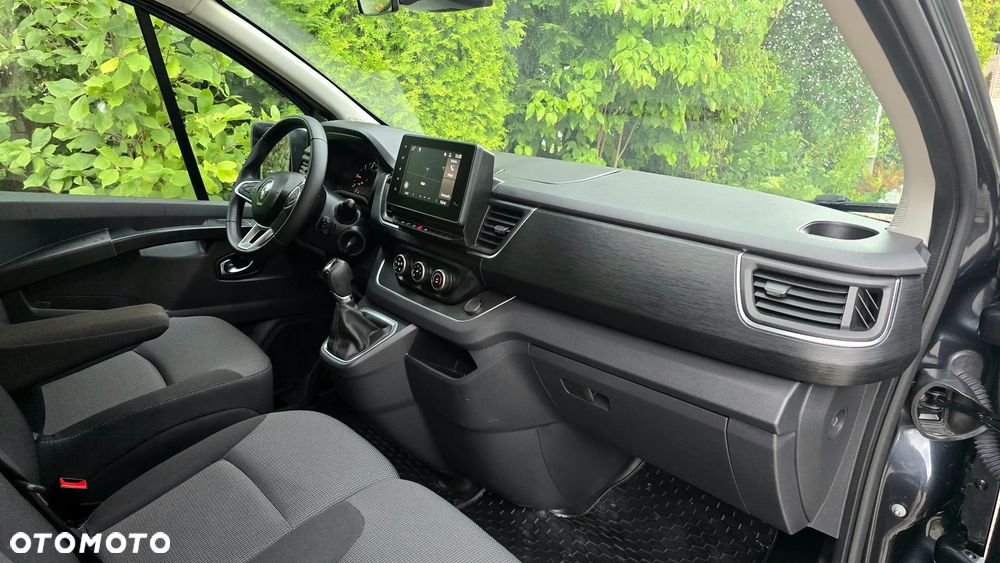 Renault Trafic - 38
