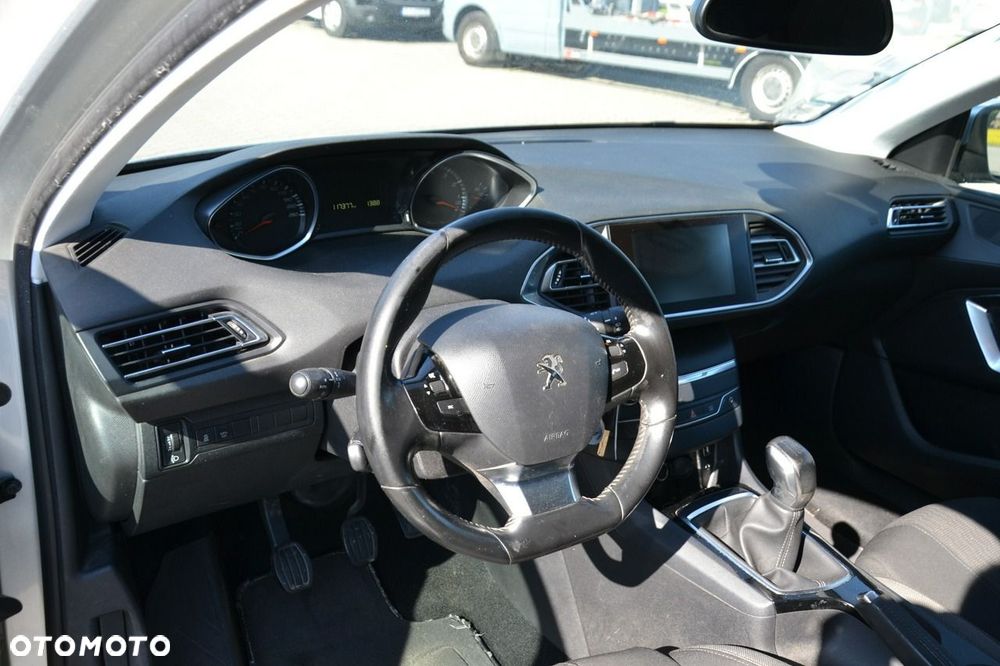 Peugeot 308 - 10