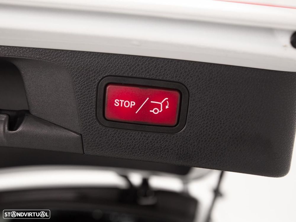 Mercedes-Benz E 300 de 4Matic 9G-TRONIC AMG Line - 13