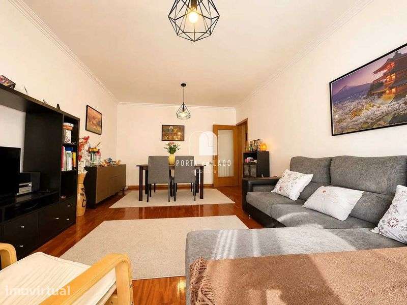 T3 Carvalhos! Ultimo Piso| 140m2| 2 Frentes! 2 Lugares de Garagem - Grande imagem: 2/12