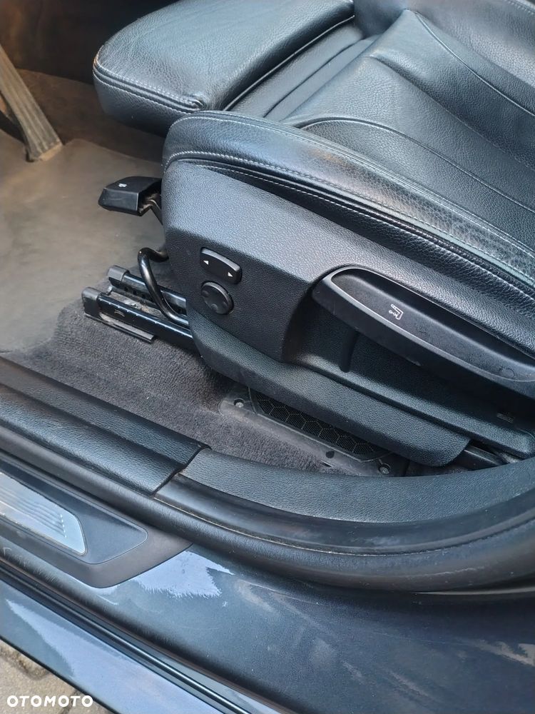 BMW X1 sDrive18d M Sport - 32