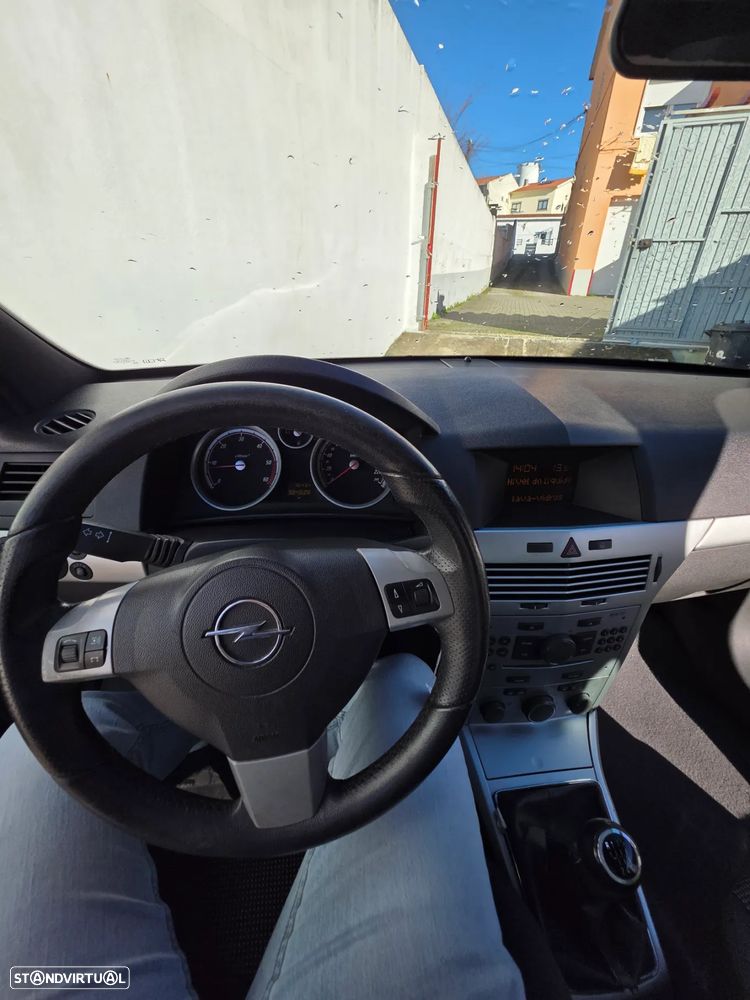 Opel Astra GTC 1.3 CDTI - 3