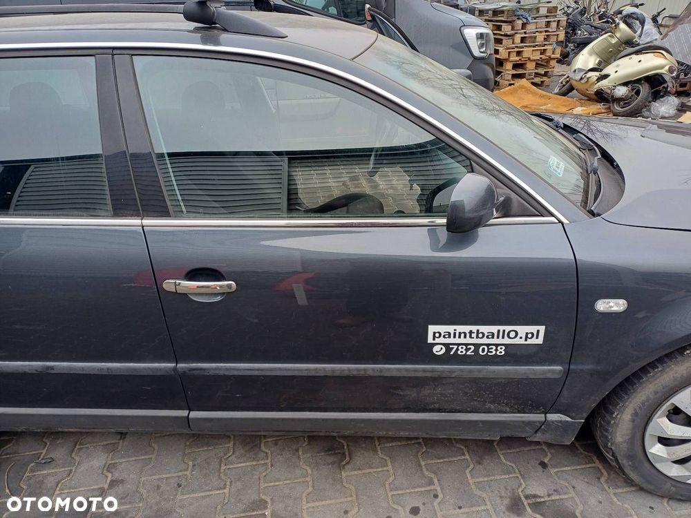 DRZWI KOMPLETNE PRAWY PRZÓD VOLKSWAGEN PASSAT B5 FL LC7U - 1