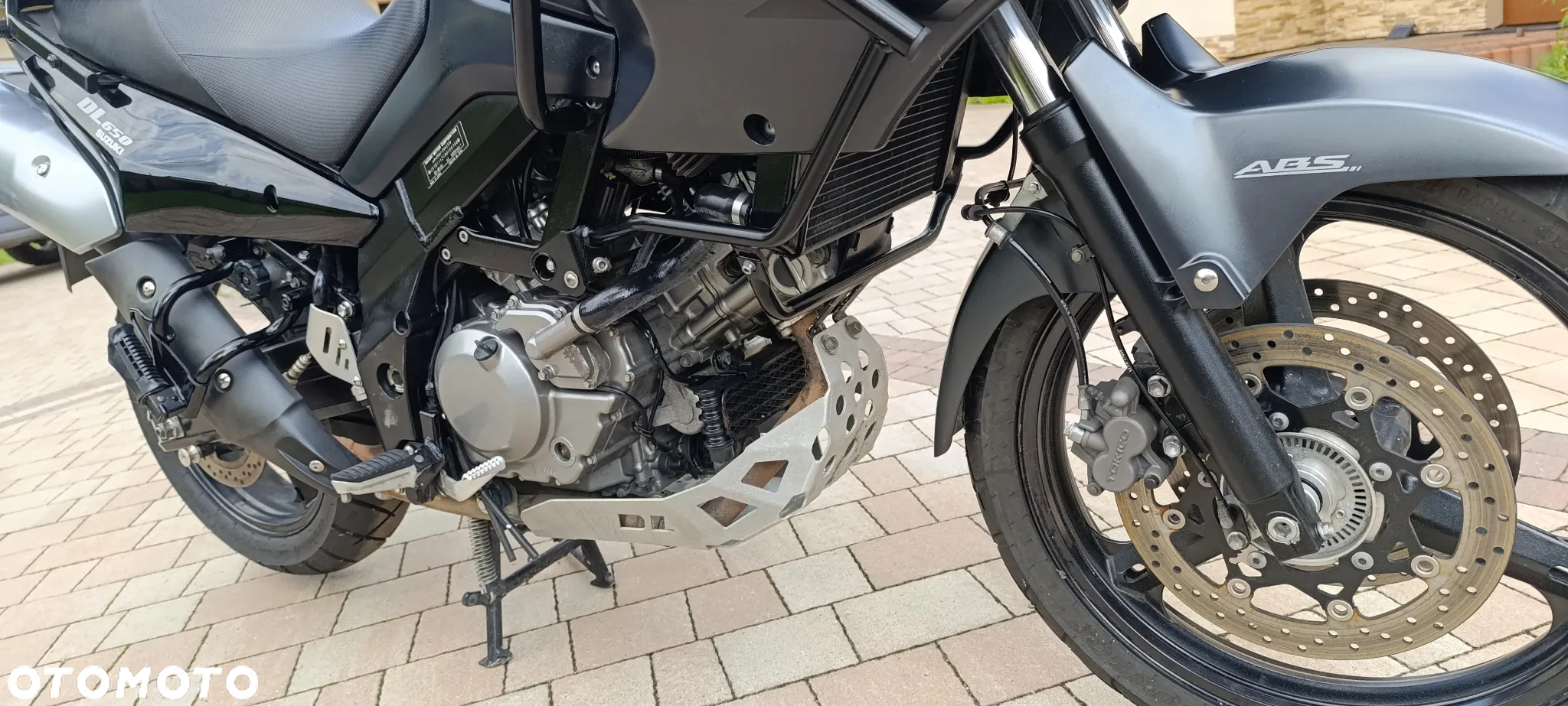 Suzuki V-STROM - 32