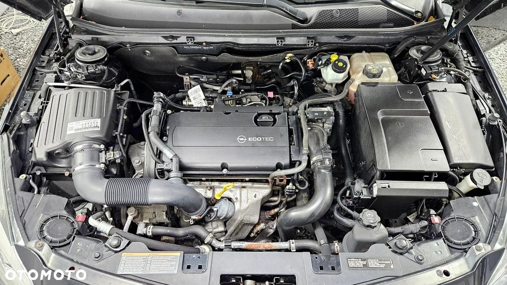 Opel Insignia 1.6 Turbo Sport - 19