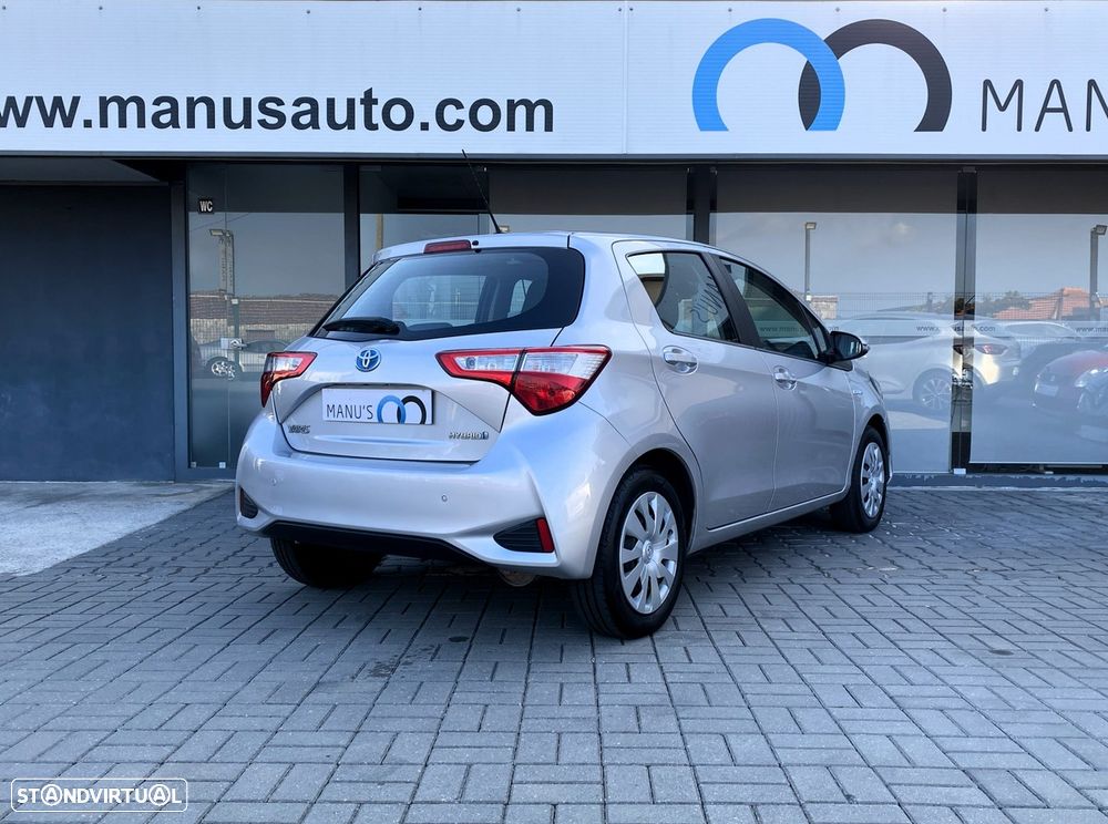 Toyota Yaris 1.5 HSD Active - 10