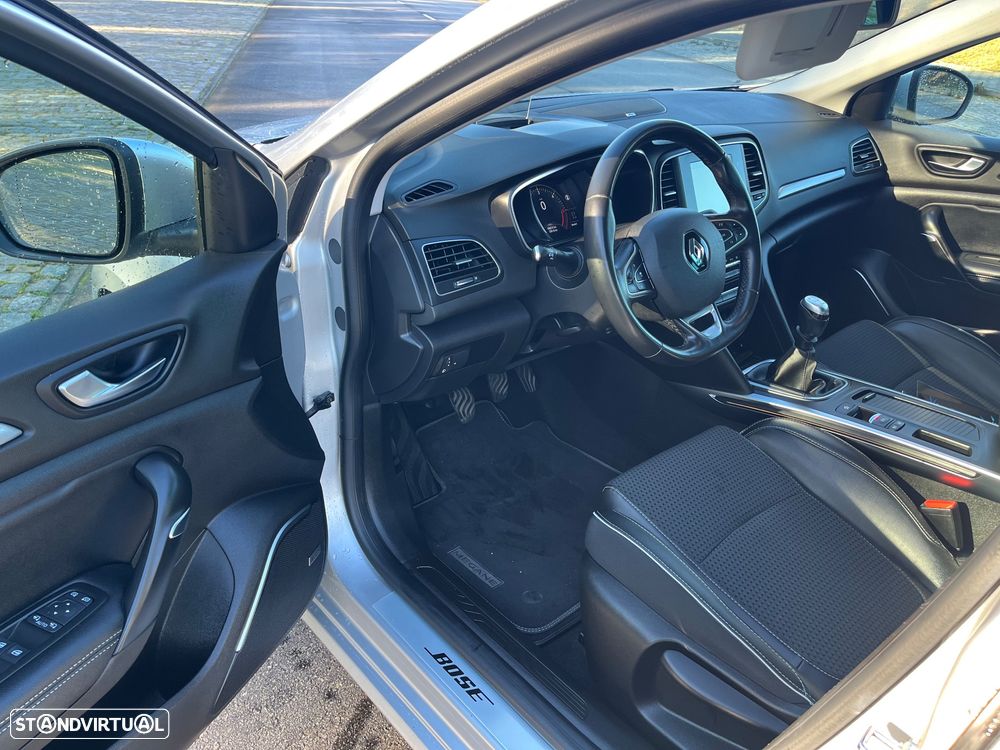 Renault Mégane Sport Tourer 1.5 Blue dCi Bose Edition - 17