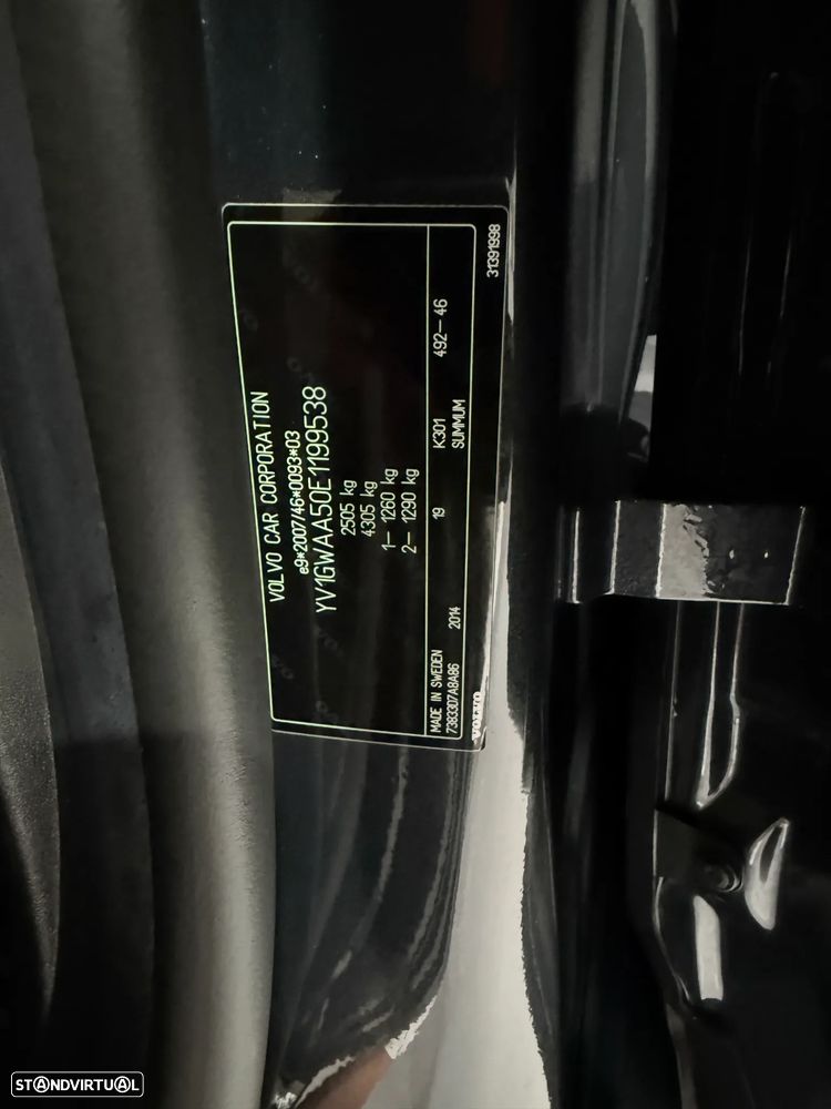 Volvo V60 D6 Plug-In-Hybrid AWD Geartronic Summum - 28