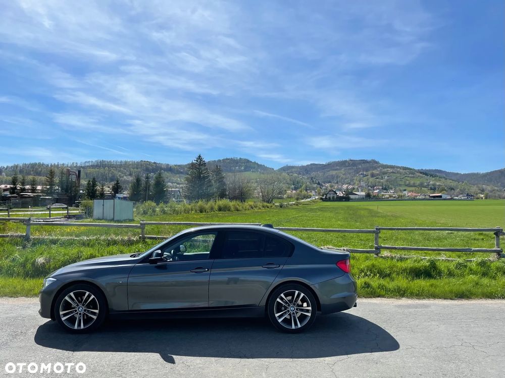 BMW Seria 3 320d Sport Line - 37