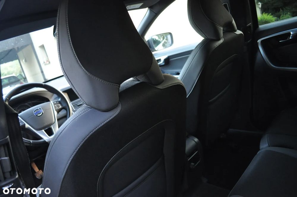 Volvo XC 60 - 8