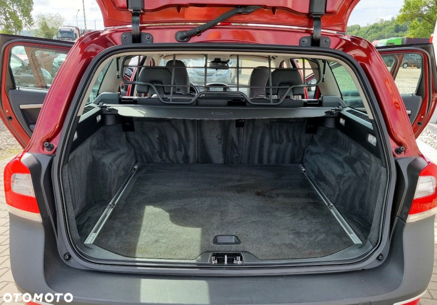 Volvo XC 70 - 24