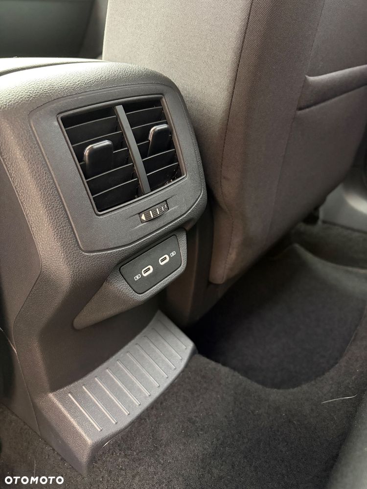 Volkswagen T-Roc 1.5 TSI Style DSG - 29