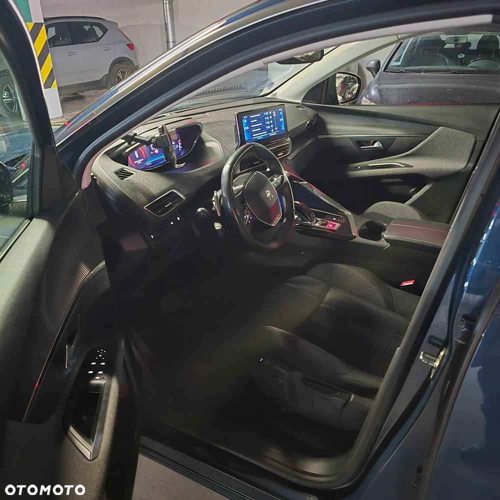 Peugeot 3008 1.5 BlueHDi Road Trip S&S EAT8 - 10