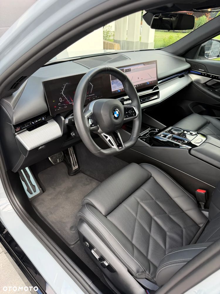 BMW Seria 5 520d mHEV - 26