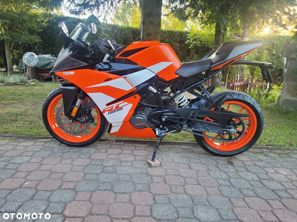 KTM RC 125 - 17