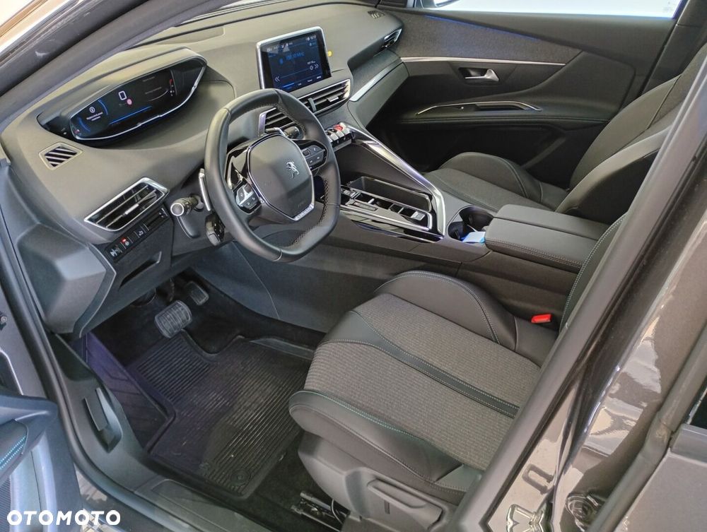 Peugeot 3008 1.2 PureTech Allure Pack S&S EAT8 - 22