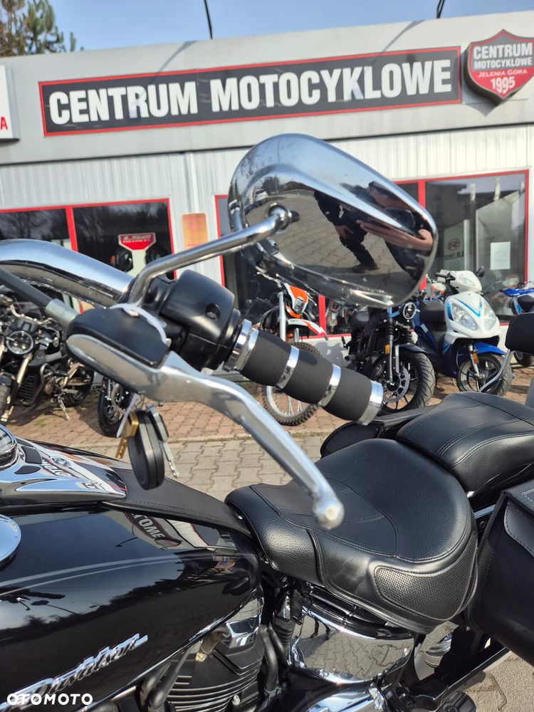 Harley-Davidson Softail Deluxe - 23