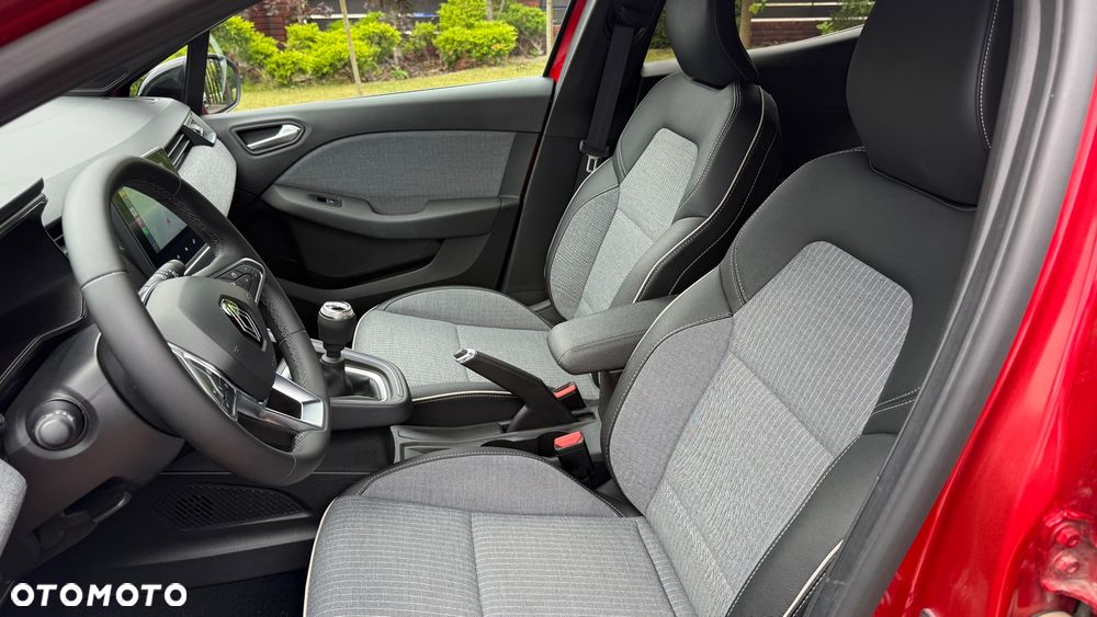 Renault Clio 1.0 TCe Techno - 11