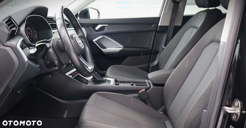 Audi Q3 Sportback - 12